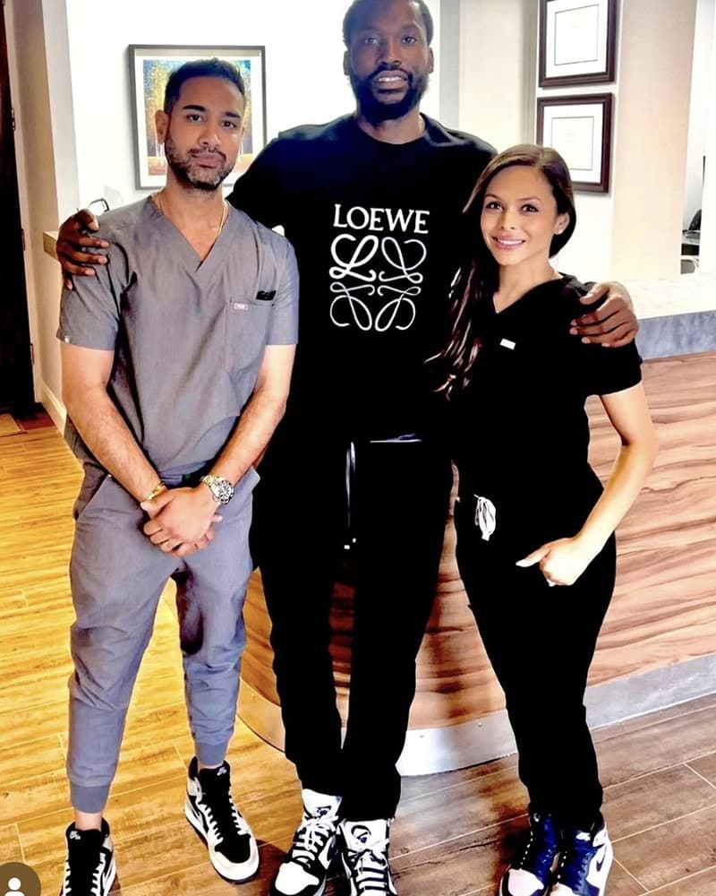 Philadelphia dentists with patient